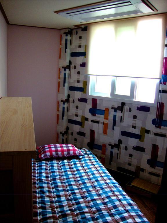 Cube Guesthouse Szöul Szoba fotó